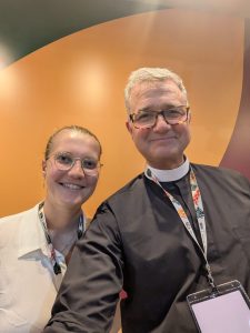 Reverend Fletcher Harper, Executive Director GreenFaith Inc., und Svenja Akwaba